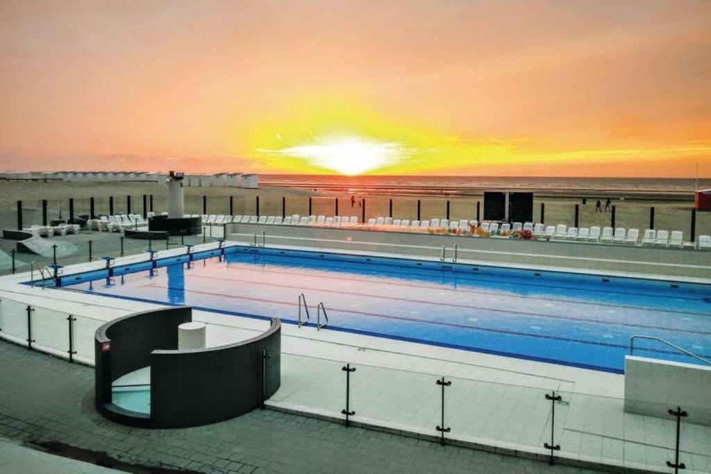Hhvdk Aan Zee Lägenhet Oostduinkerke Exteriör bild