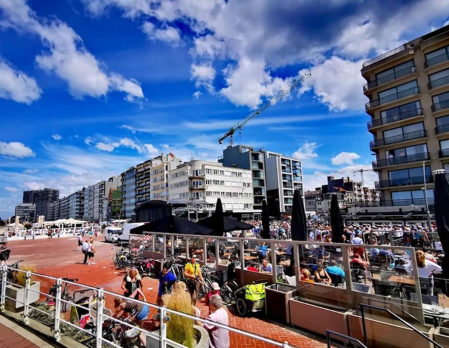 Hhvdk Aan Zee Lägenhet Oostduinkerke Exteriör bild